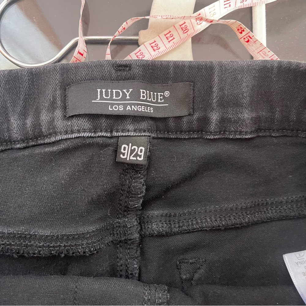 Judy Blue jeggings - Picture 2 of 4